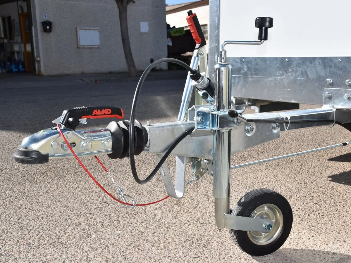 remolque para cabina movil de descontaminacion
