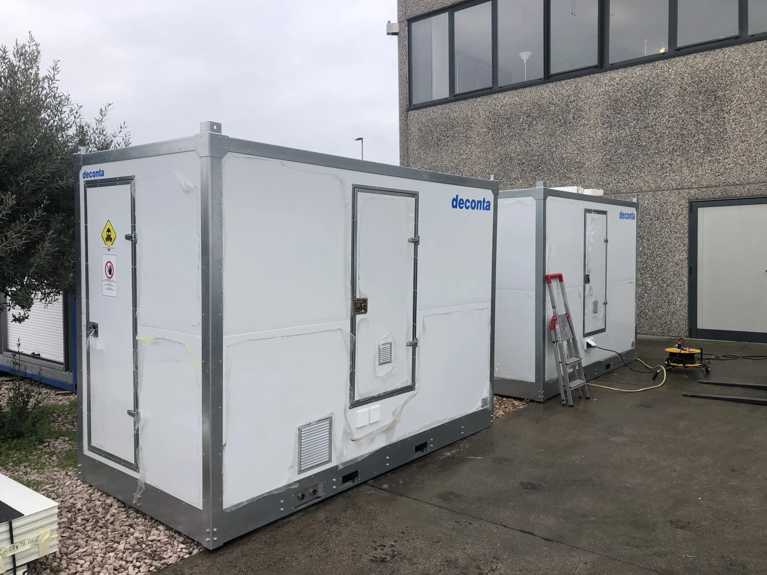 remolque para cabina movil de descontaminacion